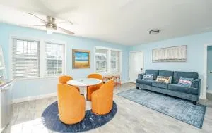 Steps to Sand Updated Bouchee Beachy Condo Deck Parking - Holgate