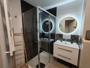 Appartements Pearl Beach - Rooftop Pool Seaside : photos des chambres