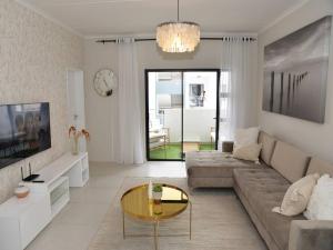 Elcaro Luxury Villas-Urban Taupe