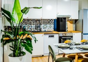 Appartements OASIS - 10 min from Disney, Free Parking, Self-Checkin : photos des chambres