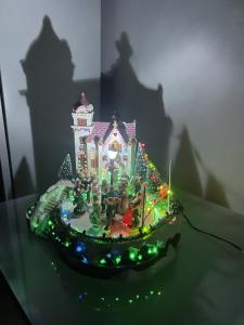 Spacious apartment in Charleroi 100 m² with parking 5 ppl