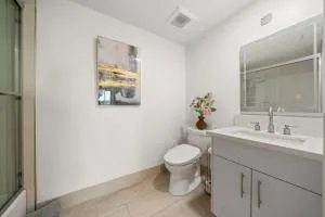 Long Beach Mordern APT - Watson Junction