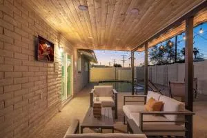 Cozy-Perfect location-Private Pool-Heat Optional- SPRING Training-GCU - Lake Biltmore Estates