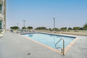 Resort-Style Biloxi Condo Walk to the Beach!