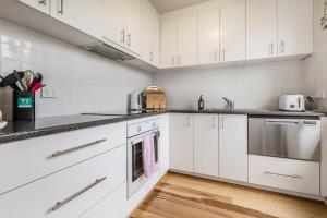 Tranquil Botanical - A Slice of Riverside Paradise