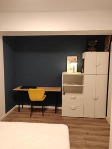 Modern Apartment with mountain view