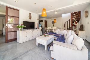 Villa Bewa by Villa Finder