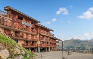 obrázek - Amazing Apartment In Les Coches With Indoor Swimming Pool, Wifi And 1 Bedrooms