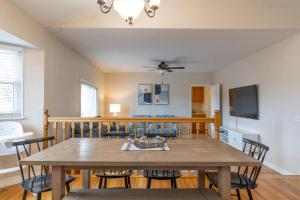 Business in Front and Fun in the Back Pets too