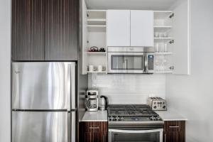 Loop studio w theater games nr Millennium Park CHI-1017