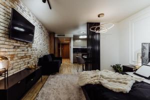APARTAMENTY ARTE LUBLIN Studio Unia Art Residence 118 - faktura VAT garaż