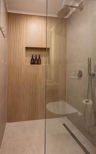 Apollo Luxury Suites