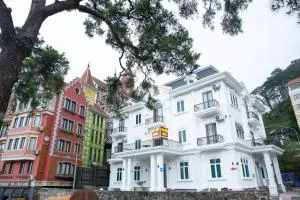 Tam Đảo Hotel - Làng Tiên Cát