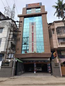 Hotel Monsoon Palace Guwahati