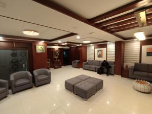 Hotel Monsoon Palace Guwahati