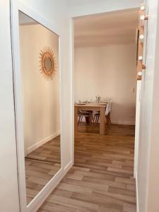 Le Coin Cosy l Balcon