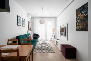 Arkadia Green Apartment