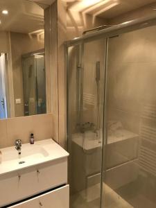 Superbe Appartement Cannes - 50m2 & Terrasse - Très Proche Croisette