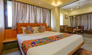 Via Jayshree - Nr Mumbai International Airport