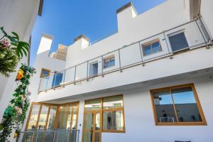 Casa Xanadu Carmona - Stylish villa with rooftop terrace and stunning views of Parador