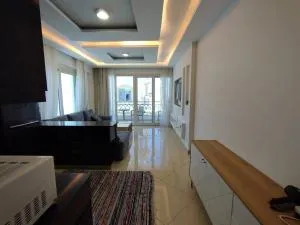 3-Bedroom Apartment on the Third Floor with 3 Balconies and lovely Pool View, Street View and Free Beach Access in Sharm Hills Resort - 沙姆沙伊赫