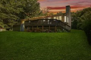 Comfy Log Cabin Family & Pet Kind by State & Waterparks! - 托比汉纳