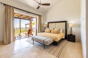 Querencia Condo - 3BD - Golf Cart