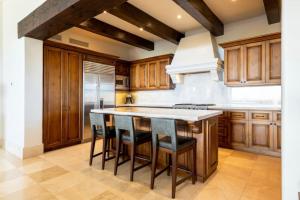 Querencia Condo - 3BD - Golf Cart