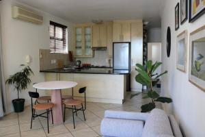 Contemporary Central Apartment by ARPA Hospitalities