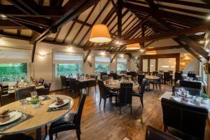 Hotels Logis Hotel Restaurant Des Acacias Lille Tourcoing : photos des chambres