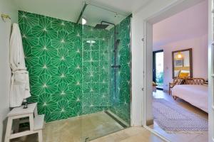 Superbe villa à Sainte-Maxime, piscine et vue mer - Villa Dina