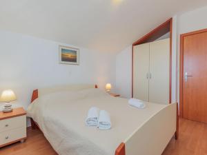 Apartment Irena-2 by Interhome