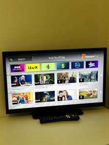 Lovely Town house Room 1