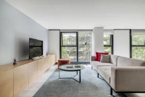 JVM 421, in Polanco by Blueground