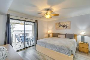 Lakefront Condo with Balcony in Osage Beach!