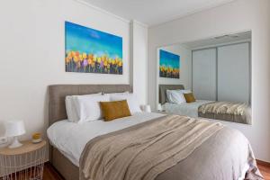 Beachfront apartment in Voula wbalcony