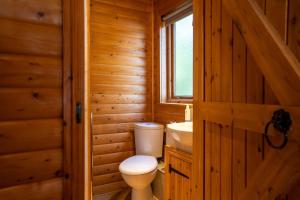 Heron Lodge with Hot-tub