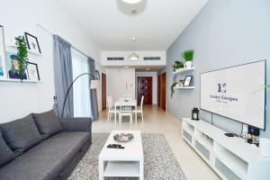 Luxury Escapes - Stylish 1BR Apartment - Close to Metro in Dubai Marina - Cascade Tower