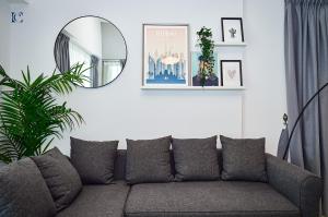 Luxury Escapes - Stylish 1BR Apartment - Close to Metro in Dubai Marina - Cascade Tower