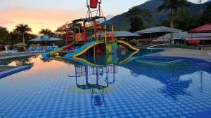 Mifan Resort And Waterpark - Bukittinggi