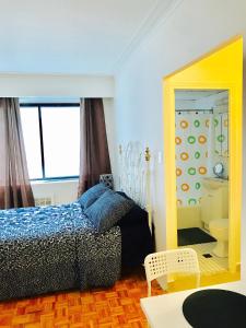 Stylish Montreal Apartment: Comfortable Stay in the Golden Square Mile