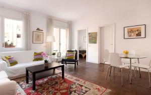 Letsgo Camp Nou Apartment