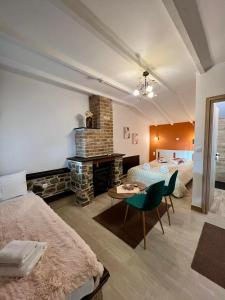 Superior Triple Room room in Patriko