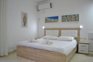 Seashell Art Decor Studio & Private Garage