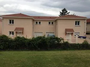 klm - 伊泽尔省鲁西永