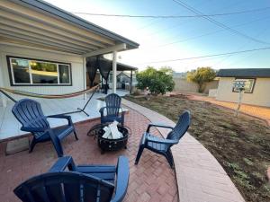 New Midtown Studio with Full Kitchen (Unit C)