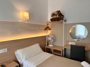 Can Setmanes by CozyCatalonia - Hostal Central Blanes