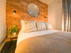 Cosmeston Cwtch by Property Promise