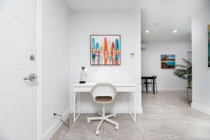 Bayshore Breeze Free Parking 1