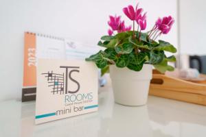 Guest House Deidda - TS ROOMS B&B img18